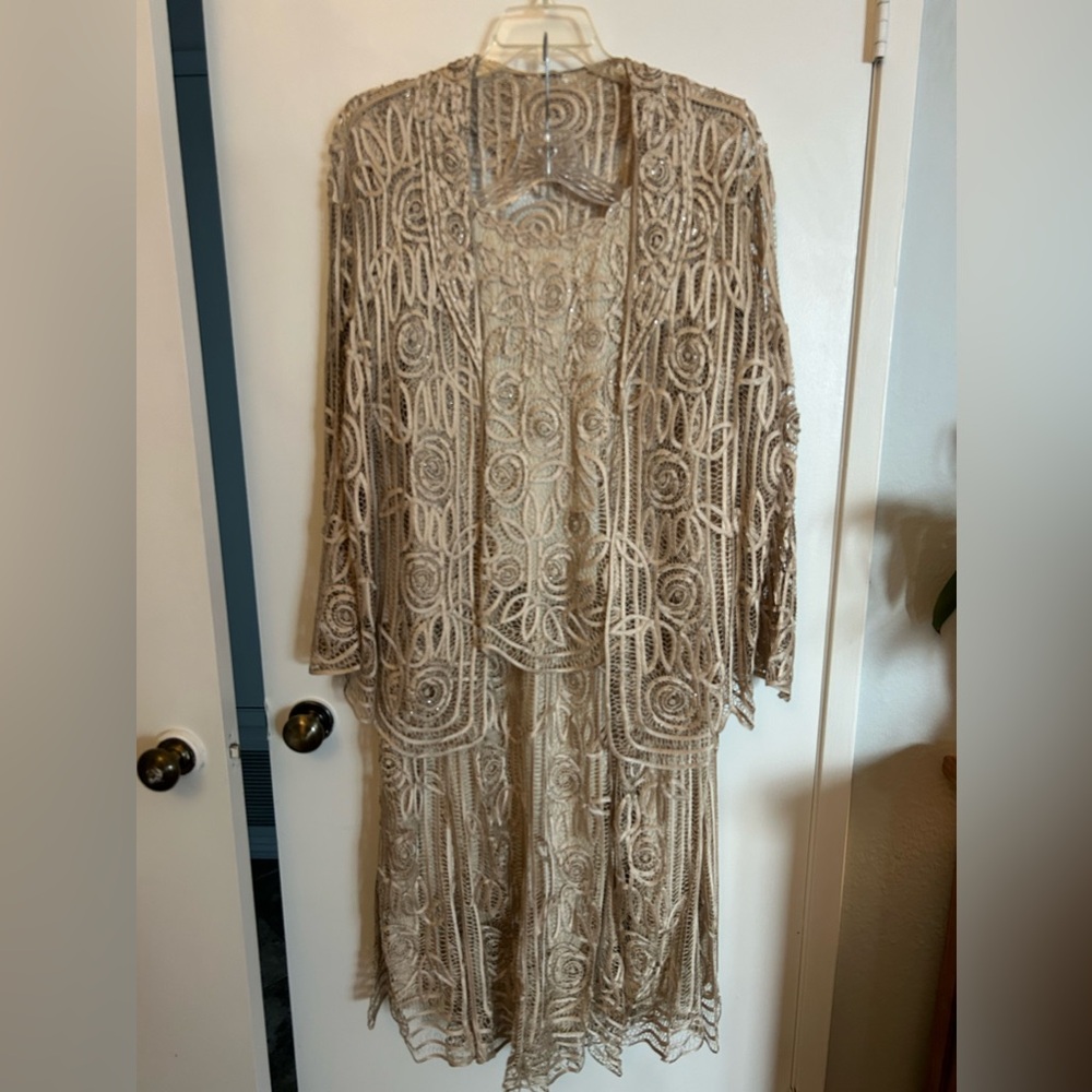 Soulmates Mother-in-law 3-piece dress size 3X in champagne.